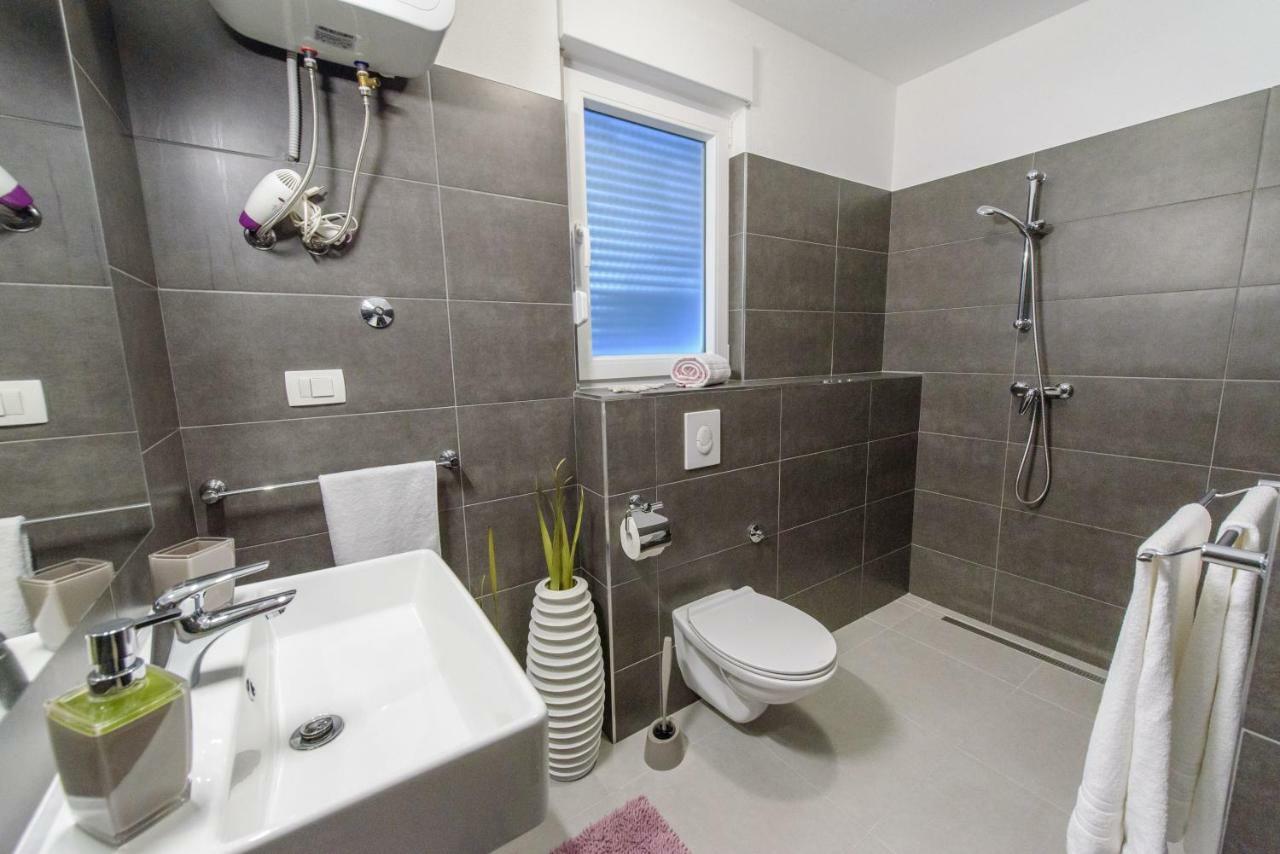 Tiamar Appartement Slatine Buitenkant foto